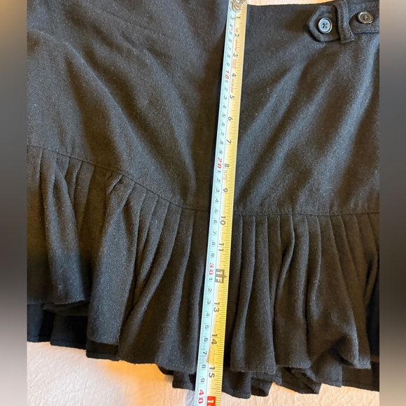GAP Women's Black Mini Skirt with Ruffle Hem - Picture 8 of 9